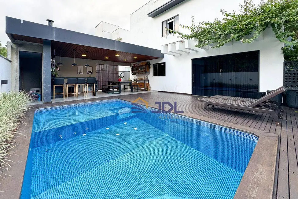 Casa de Condomínio com 4 quartos à venda, 372m2 em Itoupava Central, Blumenau - SC - imagem 4 Foto 4 de Casa de Condomínio com 4 quartos à venda, 372m2 em Itoupava Central, Blumenau - SC