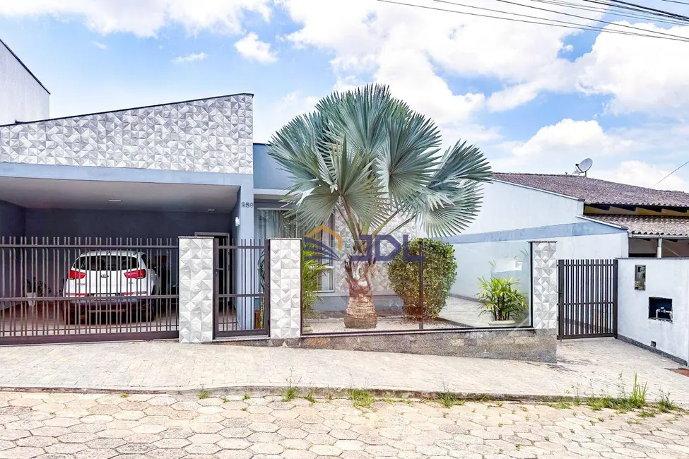 Foto 1 de Casa com 3 quartos à venda, 420m2 em Velha Central, Blumenau - SC