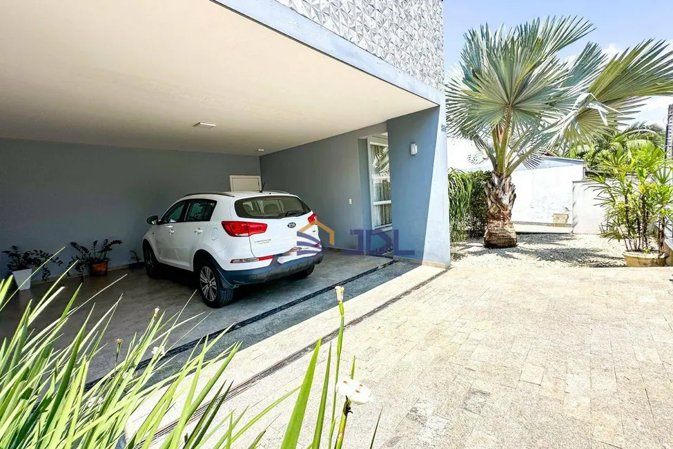 Foto 2 de Casa com 3 quartos à venda, 420m2 em Velha Central, Blumenau - SC