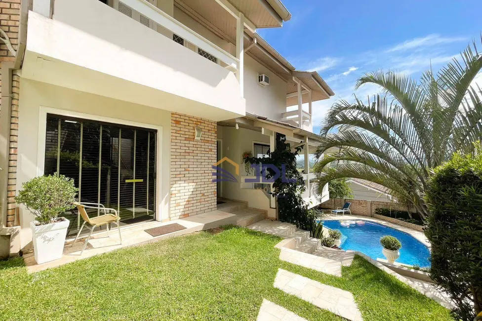 Casa com 4 quartos à venda, 444m2 em Itoupava Seca, Blumenau - SC - imagem 5 Foto 5 de Casa com 4 quartos à venda, 444m2 em Itoupava Seca, Blumenau - SC