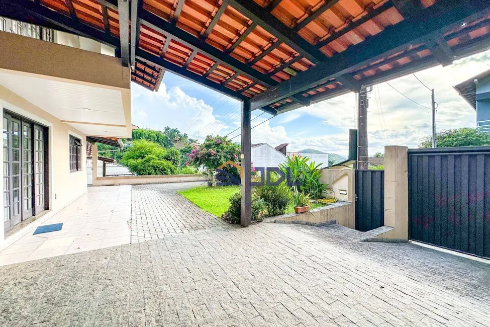 Casa com 5 quartos à venda, 375m2 em Nova Esperança, Blumenau - SC - imagem 5 Foto 5 de Casa com 5 quartos à venda, 375m2 em Nova Esperança, Blumenau - SC