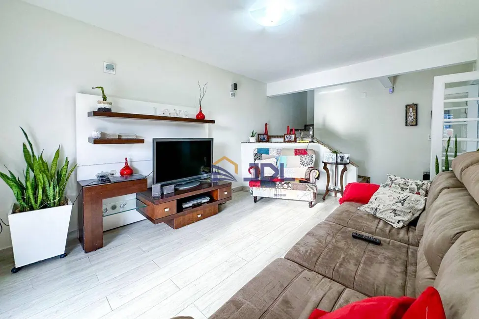 Casa com 5 quartos à venda, 375m2 em Nova Esperança, Blumenau - SC - imagem 8 Foto 8 de Casa com 5 quartos à venda, 375m2 em Nova Esperança, Blumenau - SC