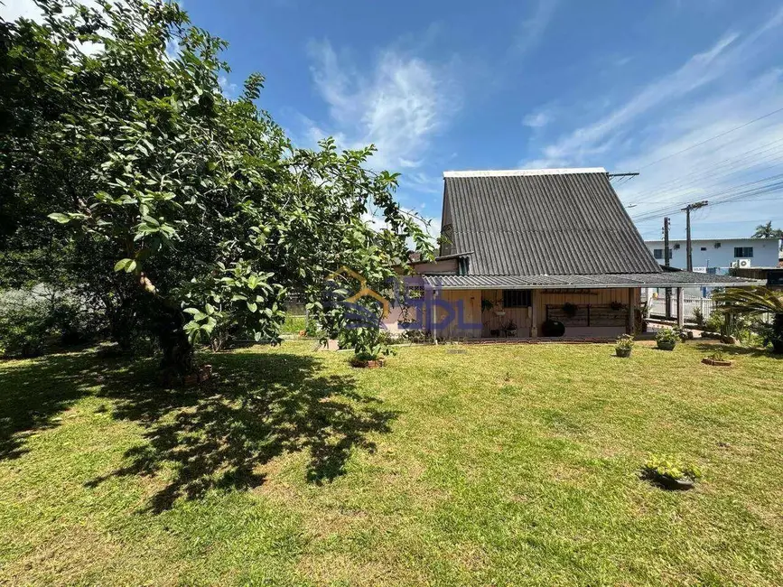 Terreno / Lote à venda, 660m2 em Penha - SC - imagem 4 Foto 4 de Terreno / Lote à venda, 660m2 em Penha - SC