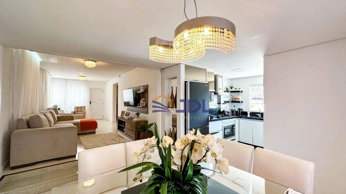 Casa com 2 quartos à venda, 285m2 em Figueira, Gaspar - SC - imagem 3 Foto 3 de Casa com 2 quartos à venda, 285m2 em Figueira, Gaspar - SC