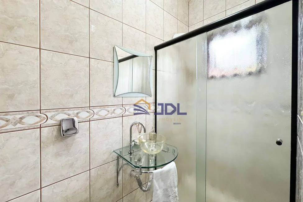 Casa com 3 quartos à venda, 429m2 em Margem Esquerda, Gaspar - SC - imagem 5 Foto 5 de Casa com 3 quartos à venda, 429m2 em Margem Esquerda, Gaspar - SC