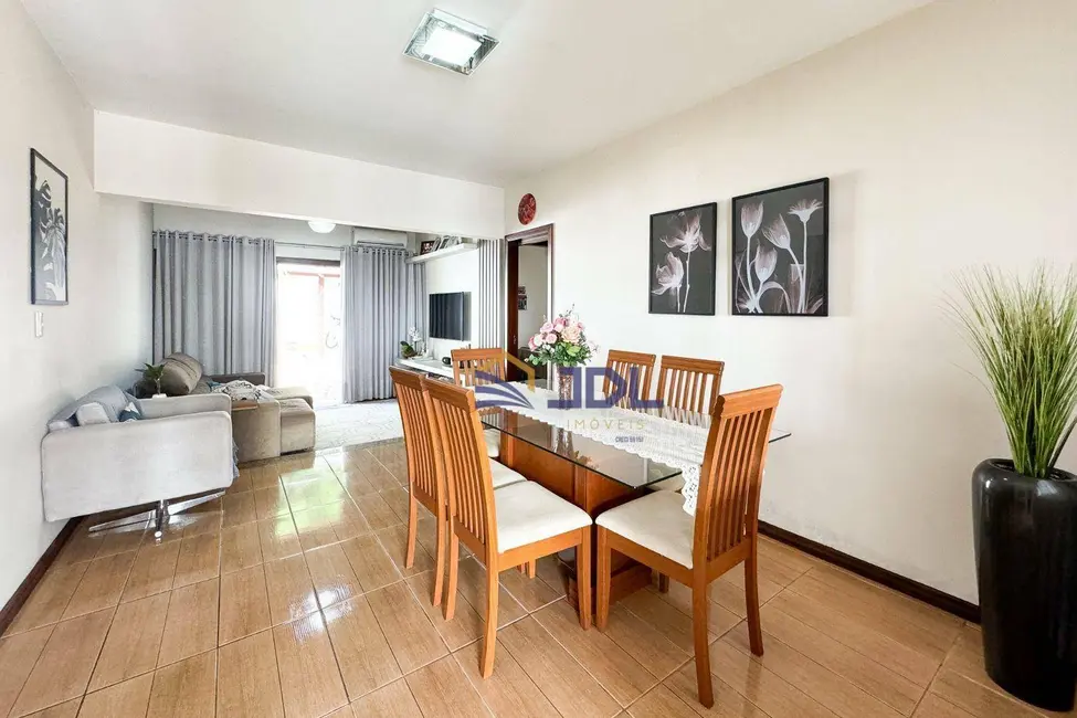 Foto 2 de Casa com 3 quartos à venda, 429m2 em Margem Esquerda, Gaspar - SC