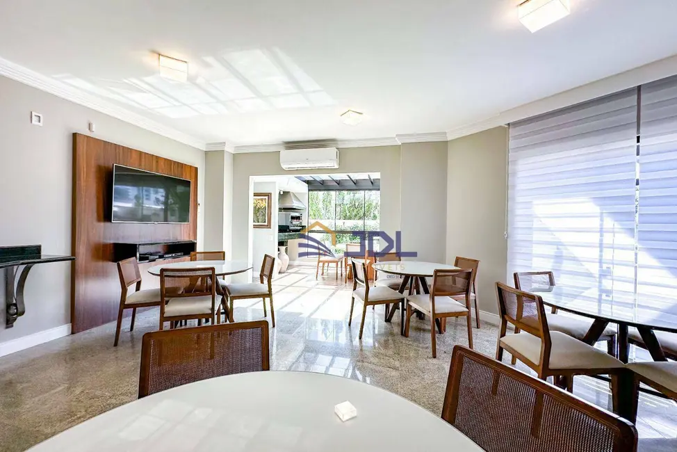 Apartamento com 4 quartos à venda, 210m2 em Vila Nova, Blumenau - SC - imagem 8 Foto 8 de Apartamento com 4 quartos à venda, 210m2 em Vila Nova, Blumenau - SC