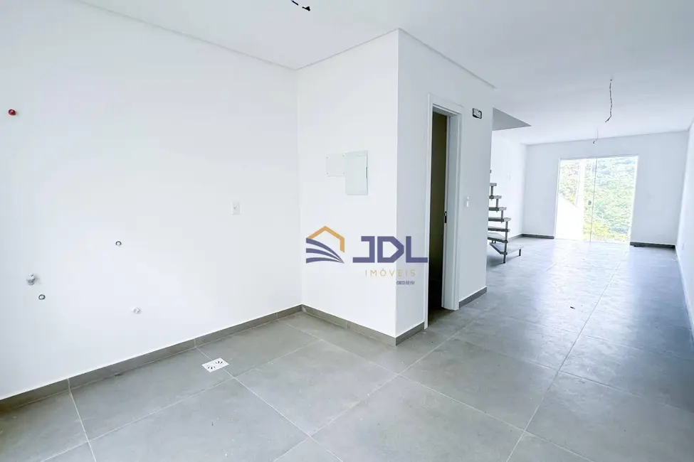 Casa com 2 quartos à venda, 74m2 em Itoupava Central, Blumenau - SC - imagem 5 Foto 5 de Casa com 2 quartos à venda, 74m2 em Itoupava Central, Blumenau - SC
