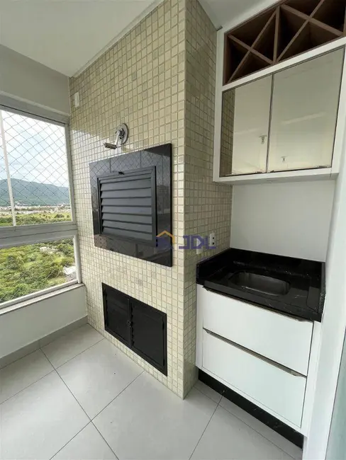 Foto 3 de Apartamento com 3 quartos à venda, 109m2 em Meia Praia, Itapema - SC