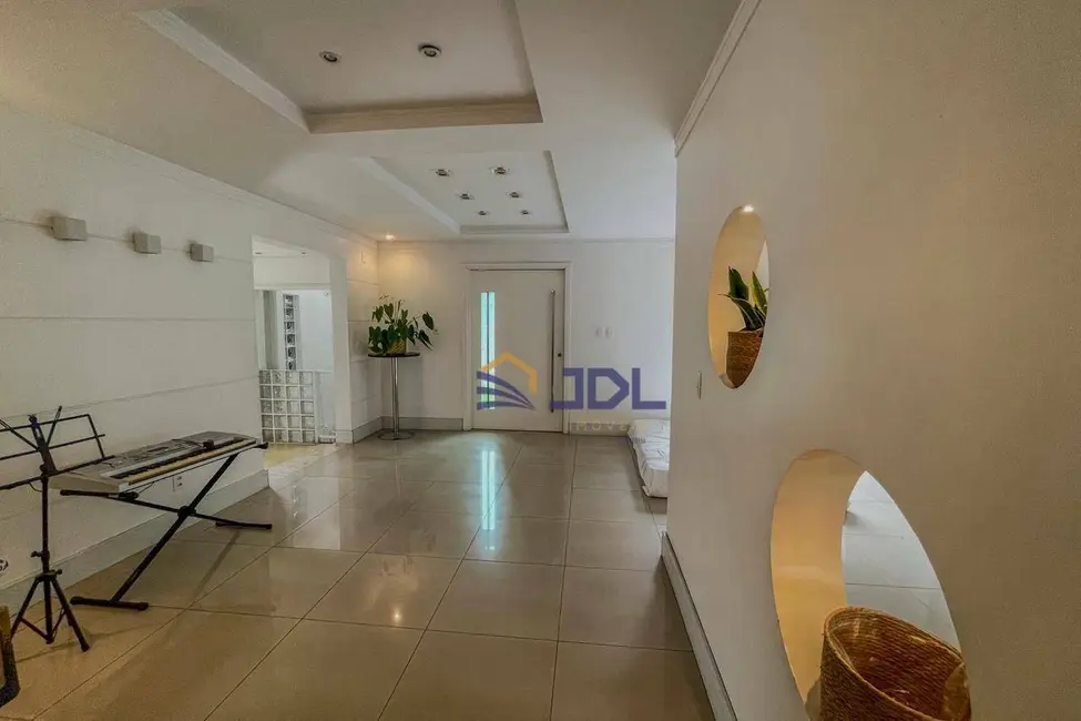 Casa com 5 quartos à venda, 750m2 em Itoupava Seca, Blumenau - SC - imagem 4 Foto 4 de Casa com 5 quartos à venda, 750m2 em Itoupava Seca, Blumenau - SC