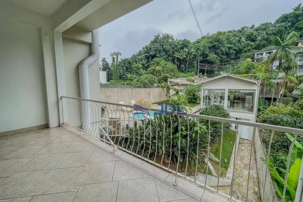 Casa com 5 quartos à venda, 750m2 em Itoupava Seca, Blumenau - SC - imagem 8 Foto 8 de Casa com 5 quartos à venda, 750m2 em Itoupava Seca, Blumenau - SC
