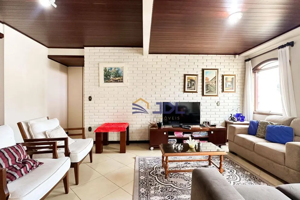 Casa com 4 quartos à venda, 504m2 em Vila Nova, Blumenau - SC - imagem 4 Foto 4 de Casa com 4 quartos à venda, 504m2 em Vila Nova, Blumenau - SC