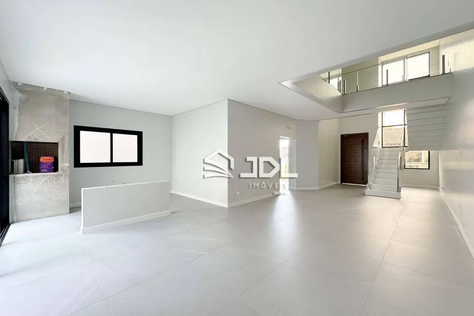 Casa com 3 quartos à venda, 200m2 em Escola Agrícola, Blumenau - SC - imagem 8 Foto 8 de Casa com 3 quartos à venda, 200m2 em Escola Agrícola, Blumenau - SC