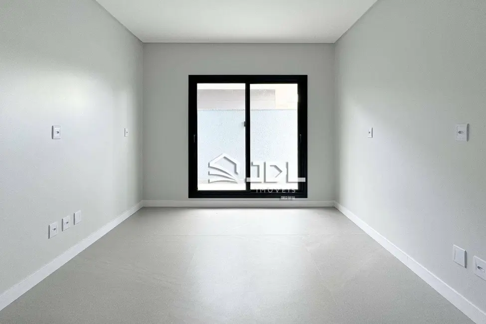 Casa com 3 quartos à venda, 250m2 em Escola Agrícola, Blumenau - SC - imagem 5 Foto 5 de Casa com 3 quartos à venda, 250m2 em Escola Agrícola, Blumenau - SC
