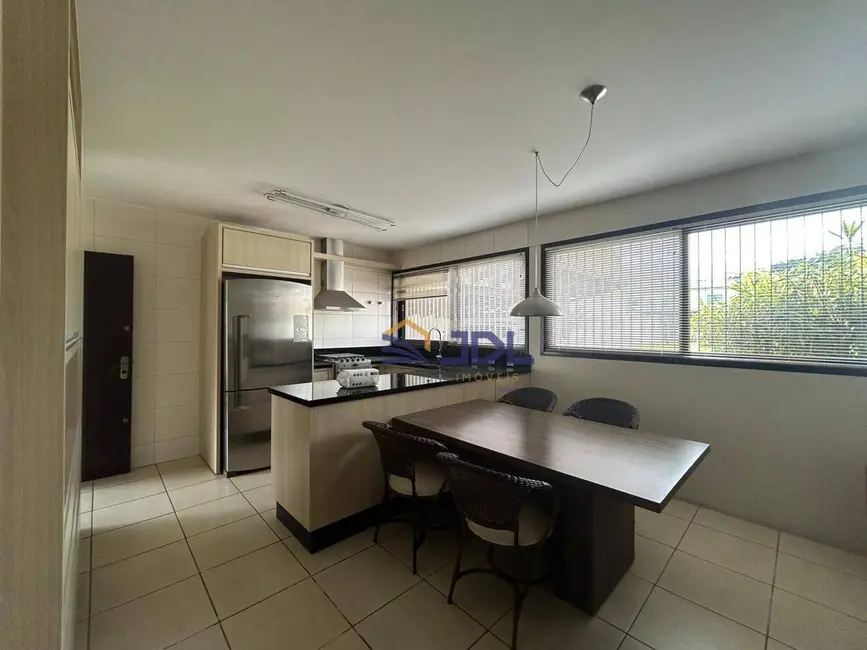 Casa com 3 quartos à venda, 1300m2 em Garcia, Blumenau - SC - imagem 9 Foto 9 de Casa com 3 quartos à venda, 1300m2 em Garcia, Blumenau - SC