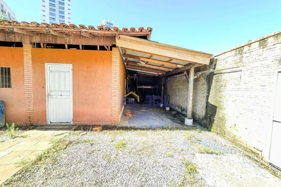 Casa com 1 quarto à venda, 965m2 em Vila Nova, Blumenau - SC - imagem 9 Foto 9 de Casa com 1 quarto à venda, 965m2 em Vila Nova, Blumenau - SC