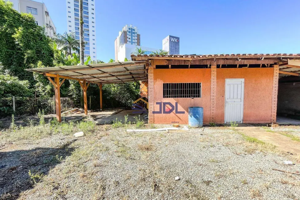 Casa com 1 quarto à venda, 965m2 em Vila Nova, Blumenau - SC - imagem 8 Foto 8 de Casa com 1 quarto à venda, 965m2 em Vila Nova, Blumenau - SC