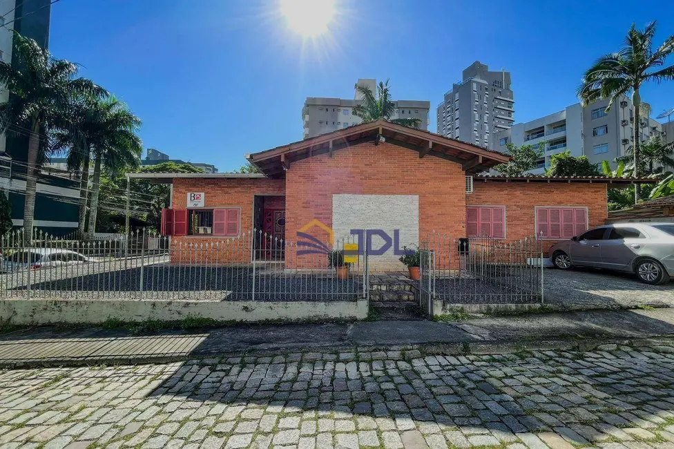 Foto 2 de Casa com 1 quarto à venda, 965m2 em Vila Nova, Blumenau - SC