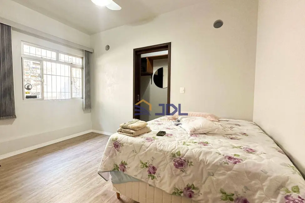 Foto 2 de Casa com 3 quartos à venda, 624m2 em Blumenau - SC