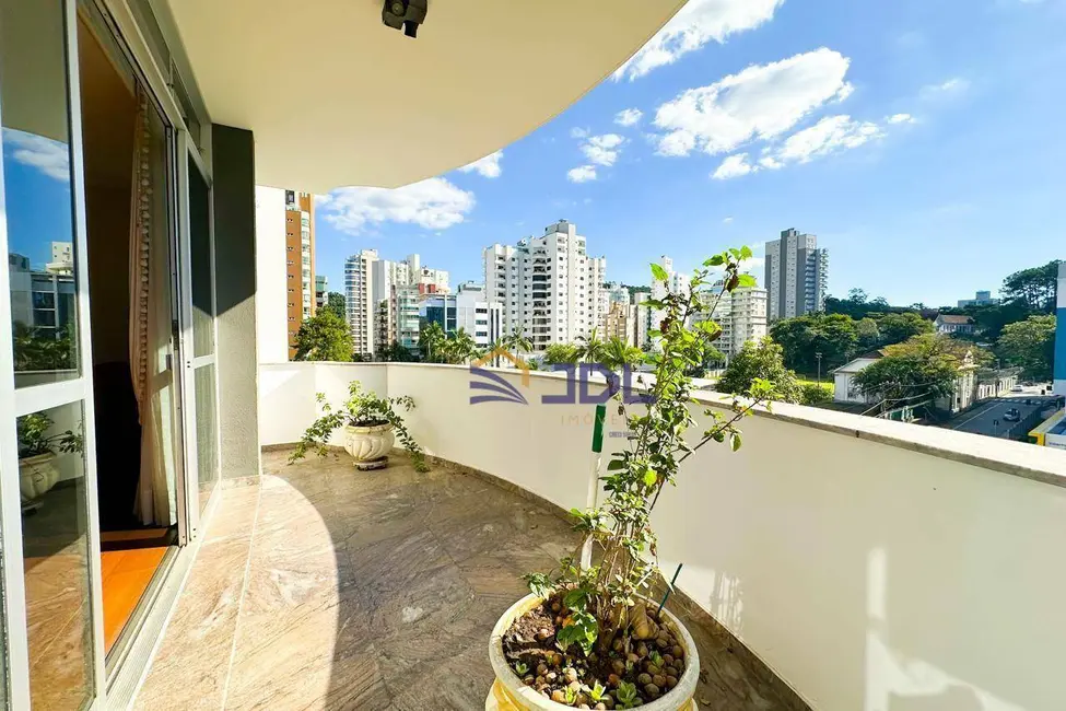 Apartamento com 2 quartos à venda, 262m2 em Vila Formosa, Blumenau - SC - imagem 6 Foto 6 de Apartamento com 2 quartos à venda, 262m2 em Vila Formosa, Blumenau - SC