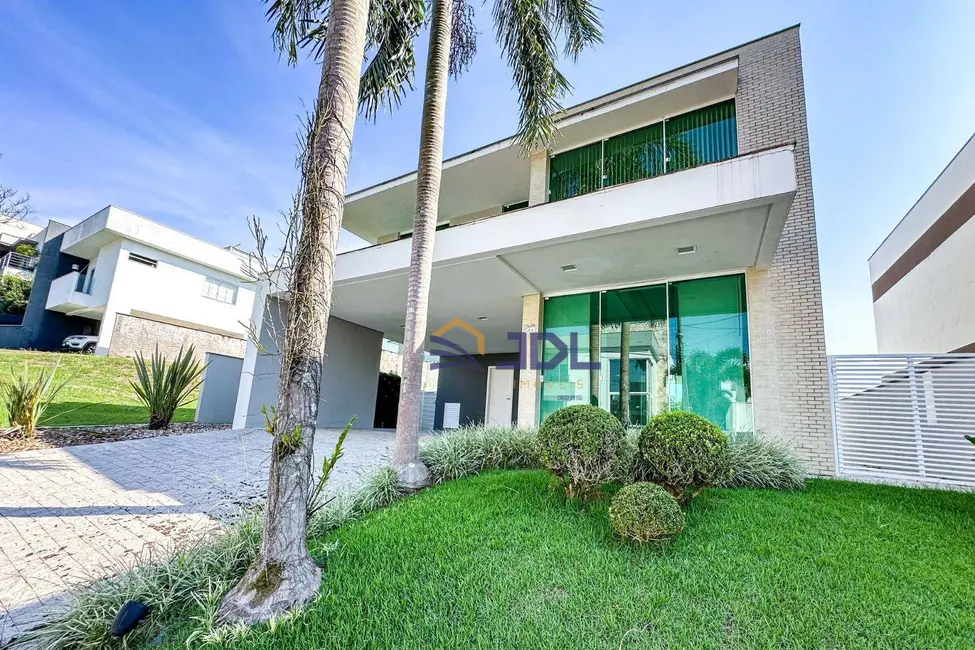 Casa de Condomínio com 4 quartos à venda, 357m2 em Itoupava Central, Blumenau - SC - imagem 3 Foto 3 de Casa de Condomínio com 4 quartos à venda, 357m2 em Itoupava Central, Blumenau - SC