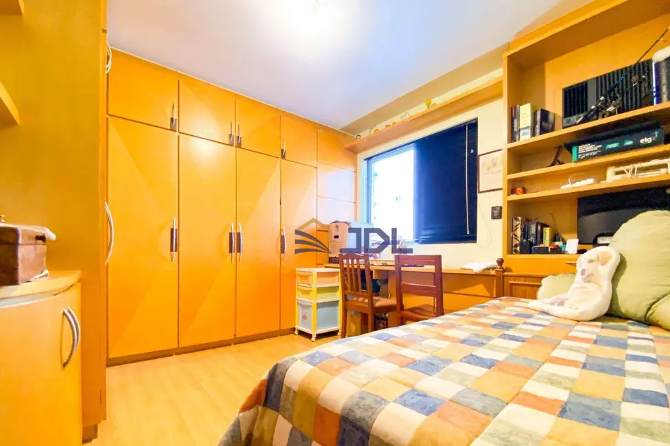 Apartamento com 4 quartos à venda, 352m2 em Ponta Aguda, Blumenau - SC - imagem 7 Foto 7 de Apartamento com 4 quartos à venda, 352m2 em Ponta Aguda, Blumenau - SC