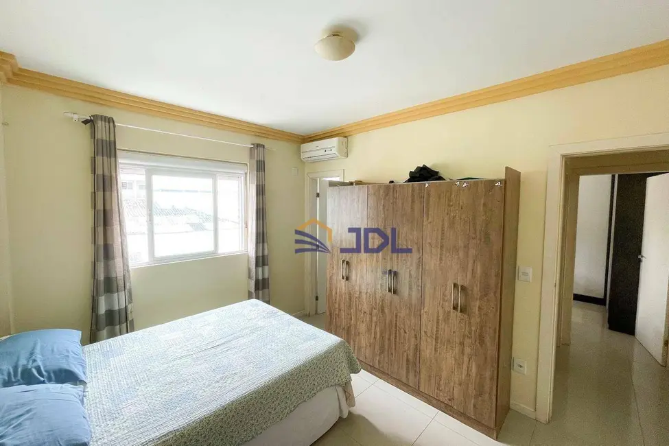 Apartamento com 2 quartos à venda, 104m2 em Vila Nova, Blumenau - SC - imagem 8 Foto 8 de Apartamento com 2 quartos à venda, 104m2 em Vila Nova, Blumenau - SC