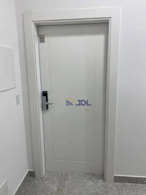 Foto 4 de Apartamento com 1 quarto à venda em Meia Praia, Itapema - SC