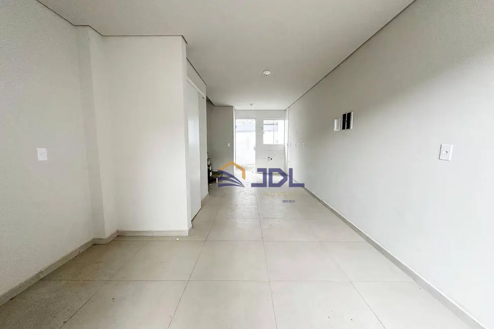 Sobrado com 2 quartos à venda, 95m2 em Ponta Aguda, Blumenau - SC - imagem 3 Foto 3 de Sobrado com 2 quartos à venda, 95m2 em Ponta Aguda, Blumenau - SC