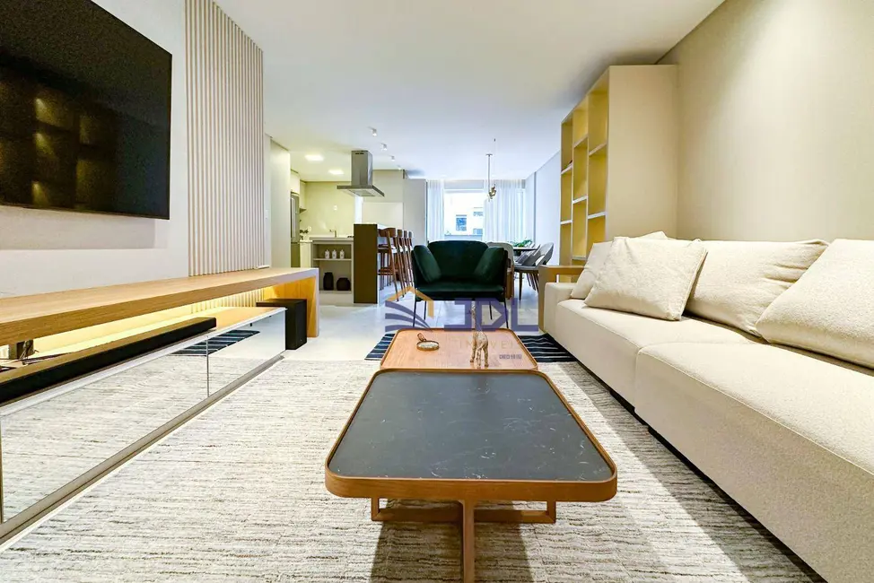 Apartamento com 3 quartos à venda, 190m2 em Ponta Aguda, Blumenau - SC - imagem 7 Foto 7 de Apartamento com 3 quartos à venda, 190m2 em Ponta Aguda, Blumenau - SC