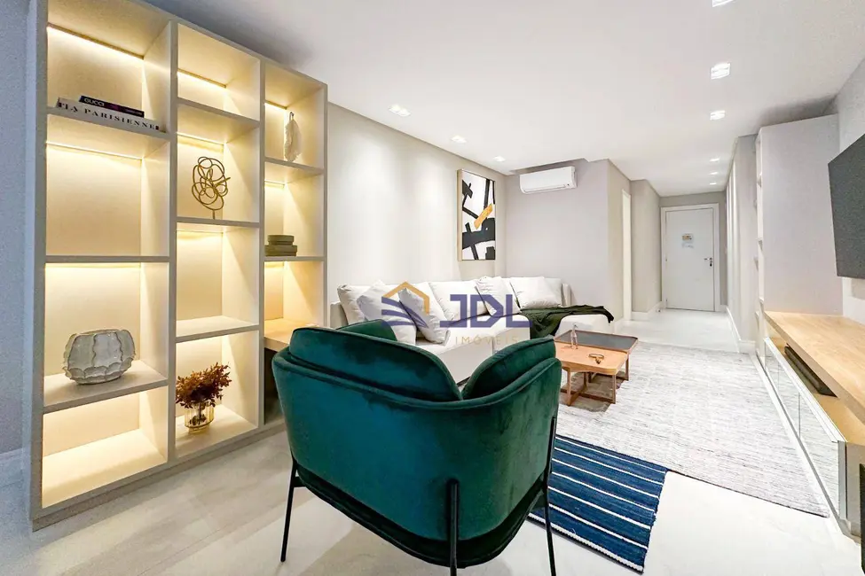 Apartamento com 3 quartos à venda, 190m2 em Ponta Aguda, Blumenau - SC - imagem 3 Foto 3 de Apartamento com 3 quartos à venda, 190m2 em Ponta Aguda, Blumenau - SC