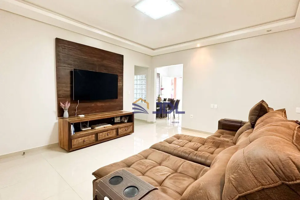 Casa com 3 quartos à venda, 375m2 em Velha, Blumenau - SC - imagem 8 Foto 8 de Casa com 3 quartos à venda, 375m2 em Velha, Blumenau - SC