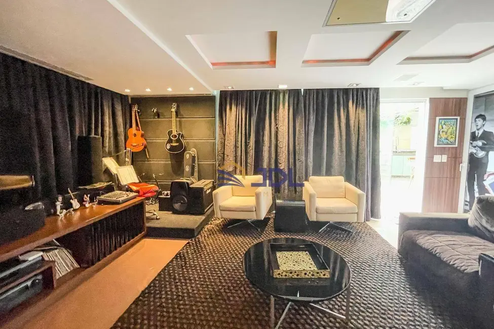 Cobertura com 3 quartos à venda, 265m2 em Blumenau - SC - imagem 8 Foto 8 de Cobertura com 3 quartos à venda, 265m2 em Blumenau - SC