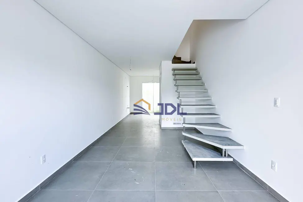 Casa de Condomínio com 2 quartos à venda, 74m2 em Itoupava Central, Blumenau - SC - imagem 3 Foto 3 de Casa de Condomínio com 2 quartos à venda, 74m2 em Itoupava Central, Blumenau - SC