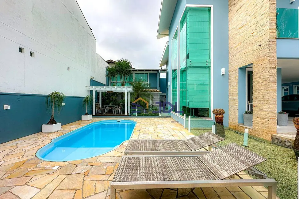 Casa com 3 quartos à venda, 450m2 em Itoupava Norte, Blumenau - SC - imagem 5 Foto 5 de Casa com 3 quartos à venda, 450m2 em Itoupava Norte, Blumenau - SC