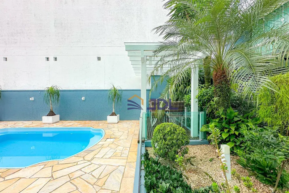 Casa com 3 quartos à venda, 450m2 em Itoupava Norte, Blumenau - SC - imagem 6 Foto 6 de Casa com 3 quartos à venda, 450m2 em Itoupava Norte, Blumenau - SC