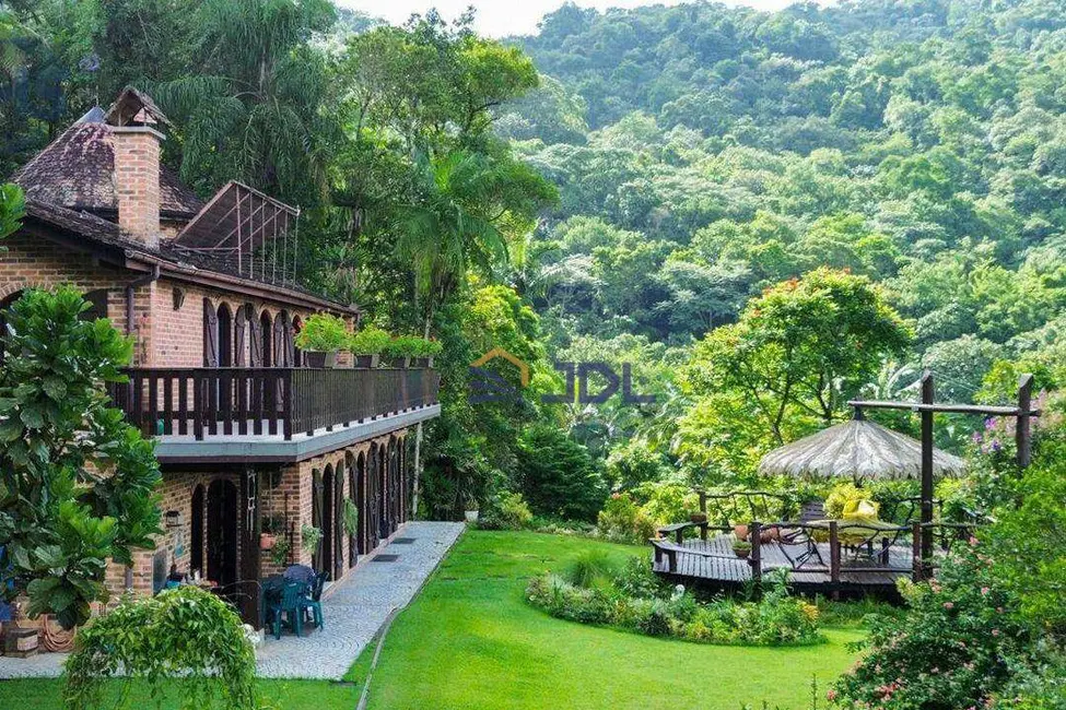 Sítio / Rancho com 7 quartos à venda, 110m2 em Itoupava Central, Blumenau - SC - imagem 8 Foto 8 de Sítio / Rancho com 7 quartos à venda, 110m2 em Itoupava Central, Blumenau - SC