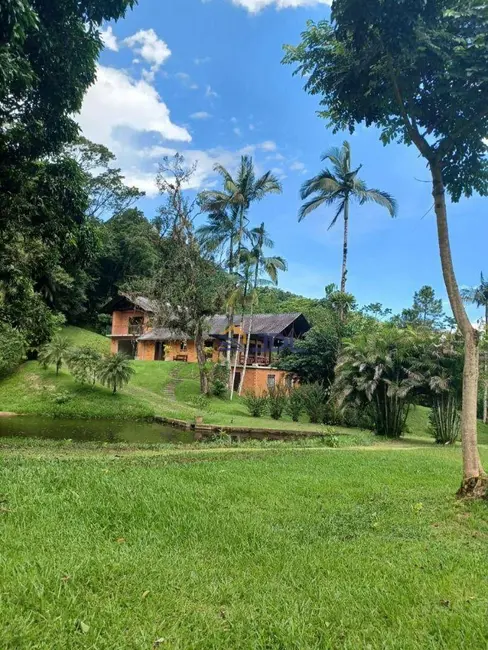 Sítio / Rancho com 7 quartos à venda, 110m2 em Itoupava Central, Blumenau - SC - imagem 4 Foto 4 de Sítio / Rancho com 7 quartos à venda, 110m2 em Itoupava Central, Blumenau - SC