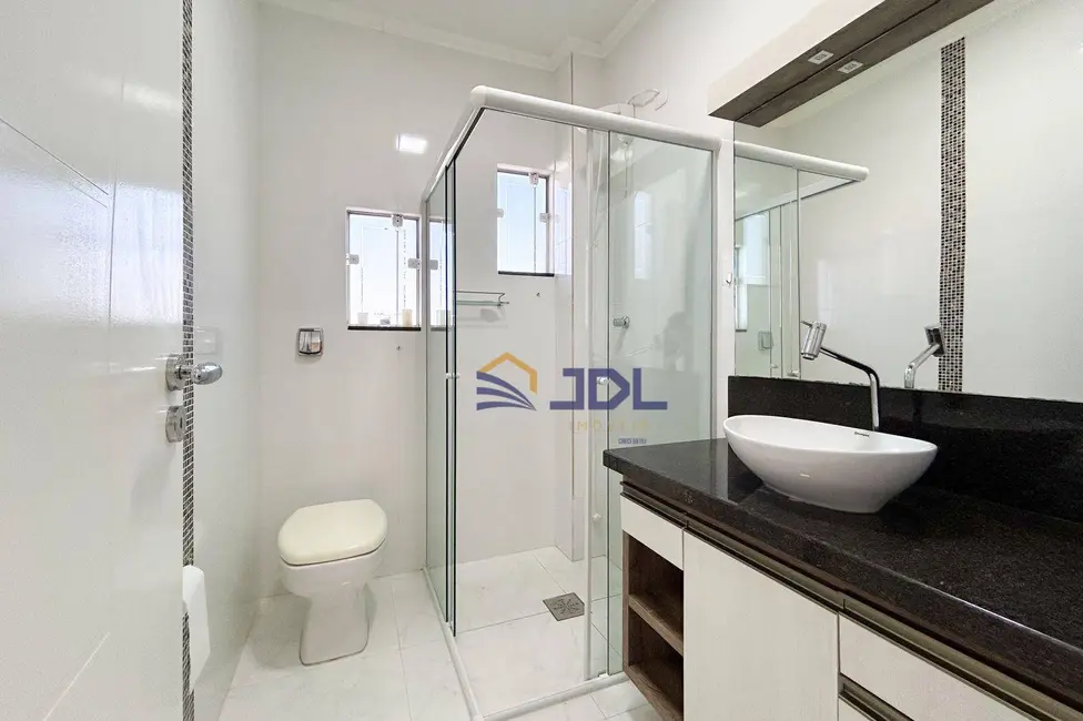 Casa com 4 quartos à venda, 342m2 em Fidélis, Blumenau - SC - imagem 8 Foto 8 de Casa com 4 quartos à venda, 342m2 em Fidélis, Blumenau - SC
