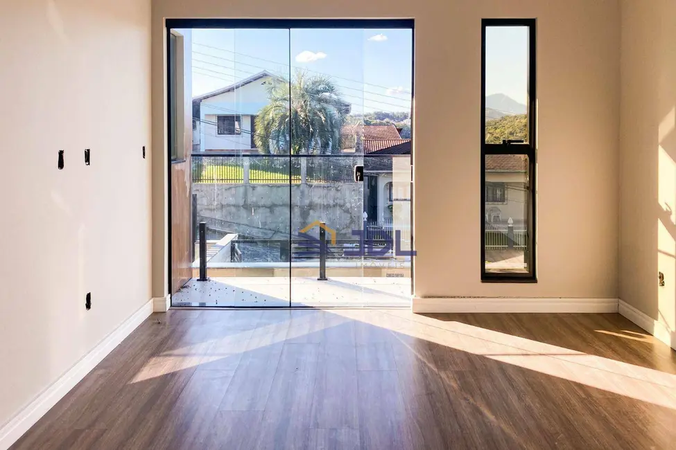 Casa com 3 quartos à venda, 247m2 em Fortaleza, Blumenau - SC - imagem 5 Foto 5 de Casa com 3 quartos à venda, 247m2 em Fortaleza, Blumenau - SC