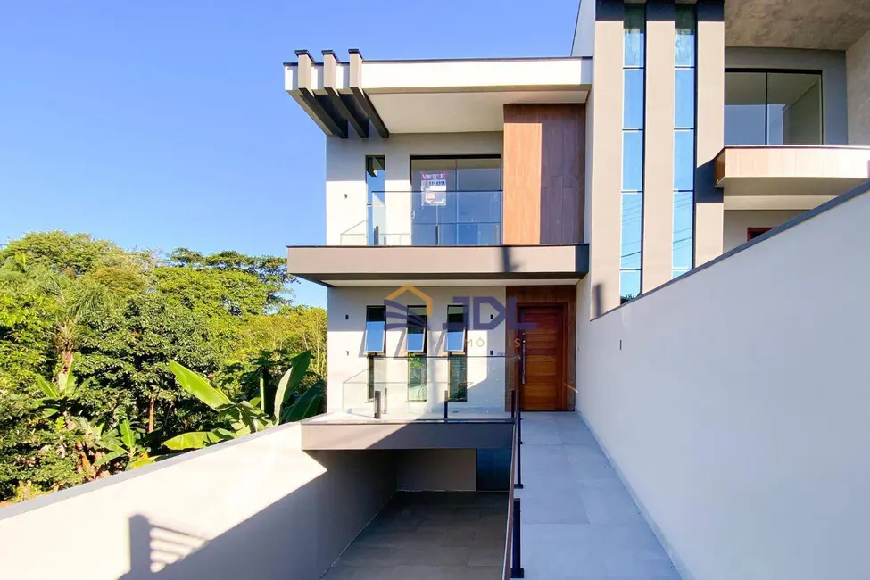 Casa com 3 quartos à venda, 247m2 em Fortaleza, Blumenau - SC - imagem 8 Foto 8 de Casa com 3 quartos à venda, 247m2 em Fortaleza, Blumenau - SC