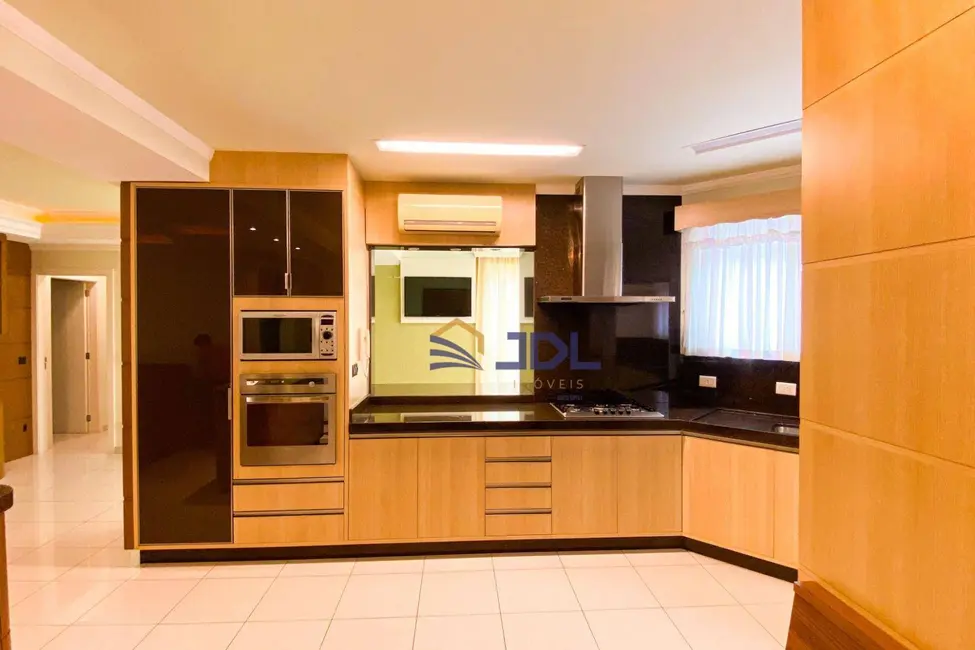 Apartamento com 3 quartos à venda, 210m2 em Ponta Aguda, Blumenau - SC - imagem 6 Foto 6 de Apartamento com 3 quartos à venda, 210m2 em Ponta Aguda, Blumenau - SC