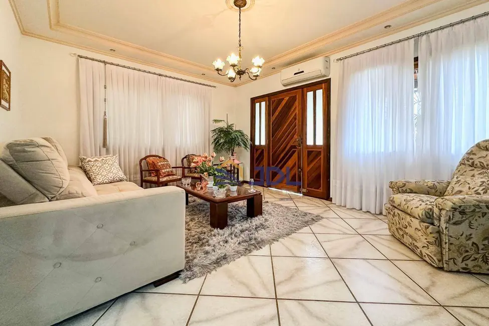 Casa com 2 quartos à venda, 464m2 em Vila Nova, Blumenau - SC - imagem 8 Foto 8 de Casa com 2 quartos à venda, 464m2 em Vila Nova, Blumenau - SC