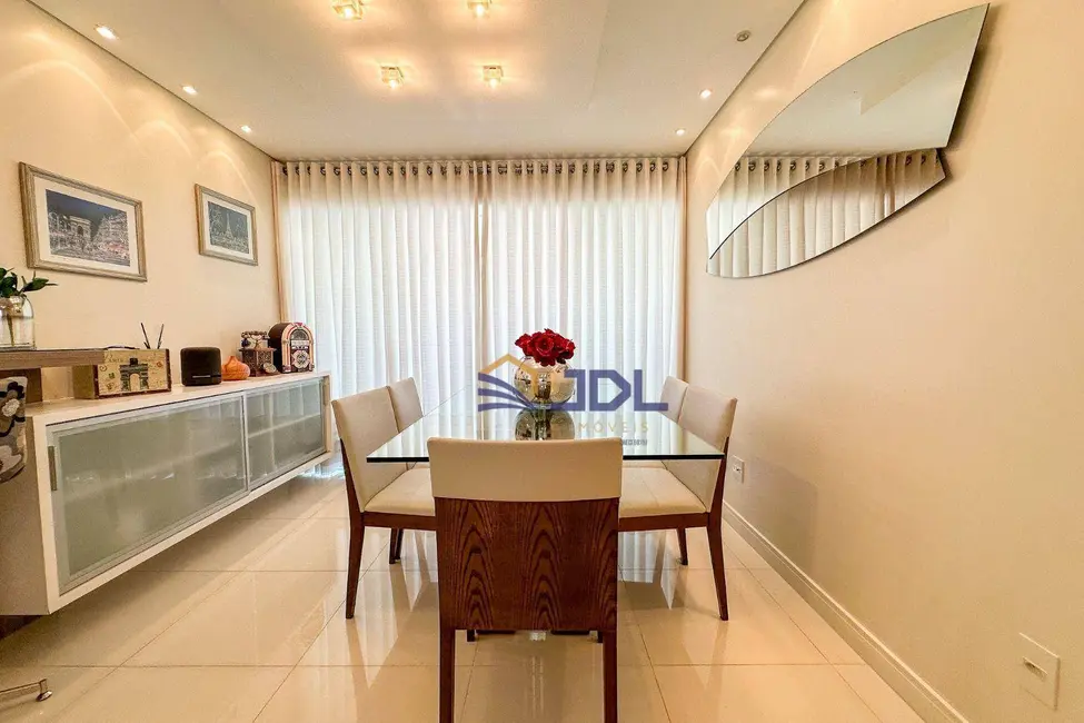 Apartamento com 3 quartos à venda, 162m2 em Blumenau - SC - imagem 4 Foto 4 de Apartamento com 3 quartos à venda, 162m2 em Blumenau - SC