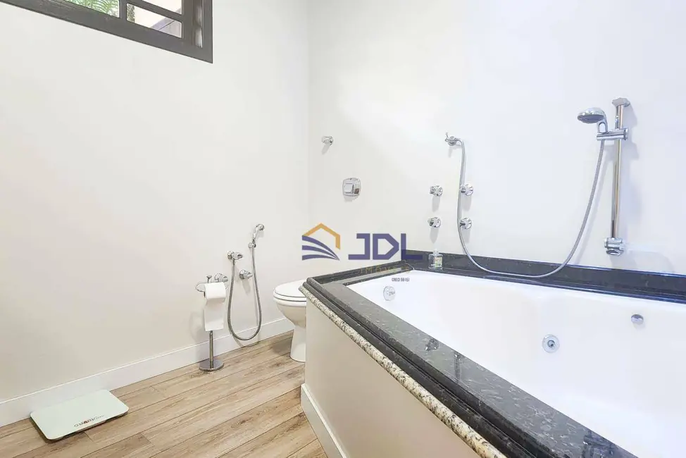 Casa com 4 quartos à venda, 238m2 em Vila Nova, Blumenau - SC - imagem 9 Foto 9 de Casa com 4 quartos à venda, 238m2 em Vila Nova, Blumenau - SC