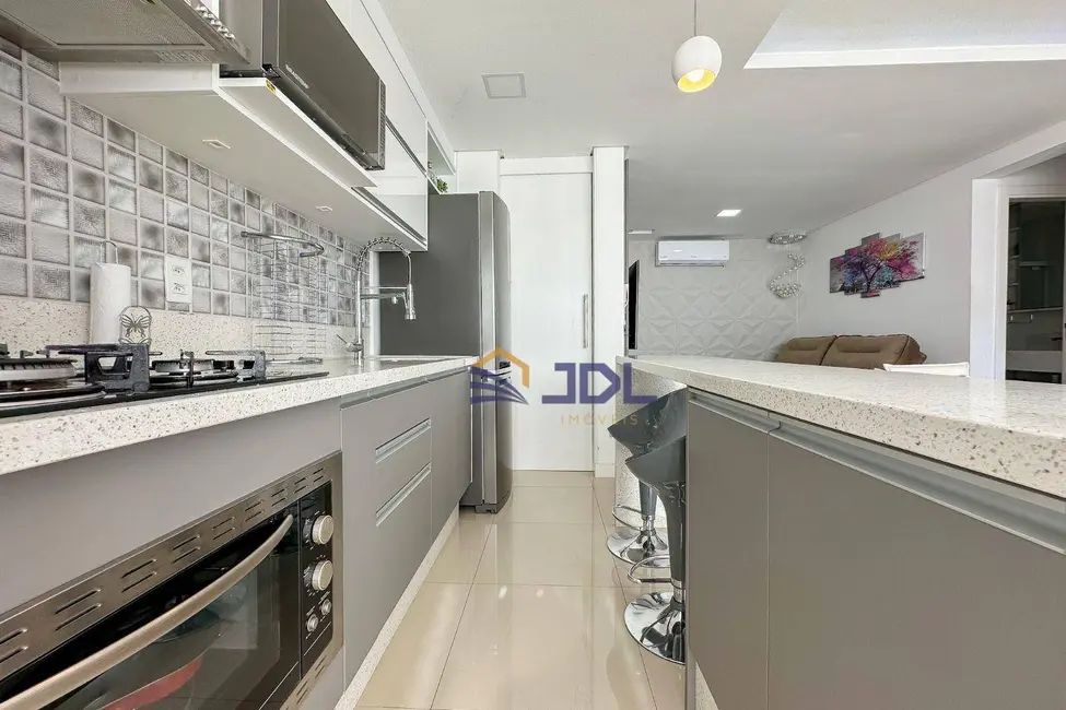 Apartamento com 3 quartos à venda, 122m2 em Vila Nova, Blumenau - SC - imagem 5 Foto 5 de Apartamento com 3 quartos à venda, 122m2 em Vila Nova, Blumenau - SC