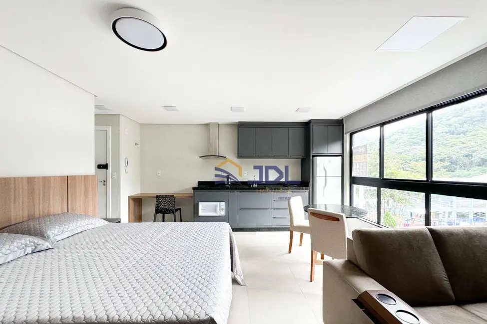 Foto 2 de Apartamento com 1 quarto à venda, 50m2 em Boa Vista, Blumenau - SC