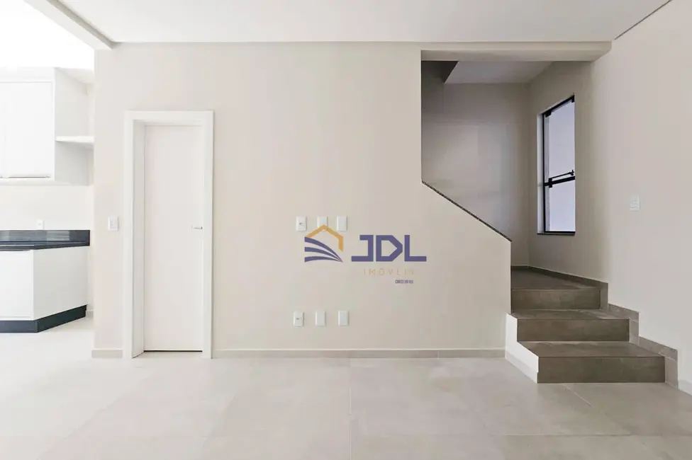 Casa com 3 quartos à venda, 150m2 em Fortaleza, Blumenau - SC - imagem 3 Foto 3 de Casa com 3 quartos à venda, 150m2 em Fortaleza, Blumenau - SC