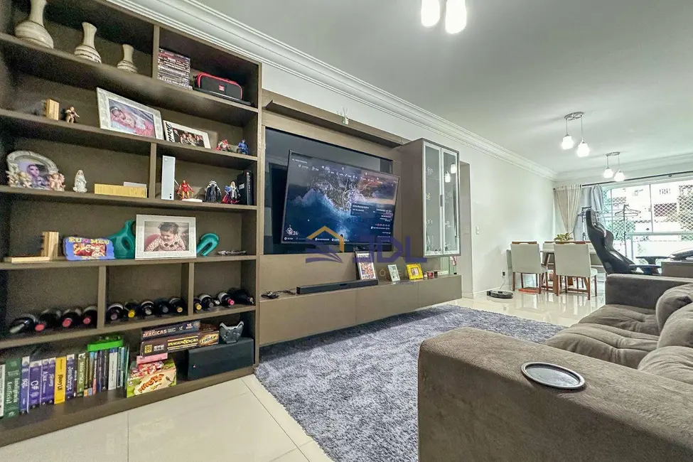 Foto 1 de Apartamento com 2 quartos à venda, 142m2 em Vila Nova, Blumenau - SC