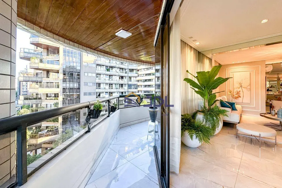 Apartamento com 4 quartos à venda, 477m2 em Blumenau - SC - imagem 2 Foto 2 de Apartamento com 4 quartos à venda, 477m2 em Blumenau - SC